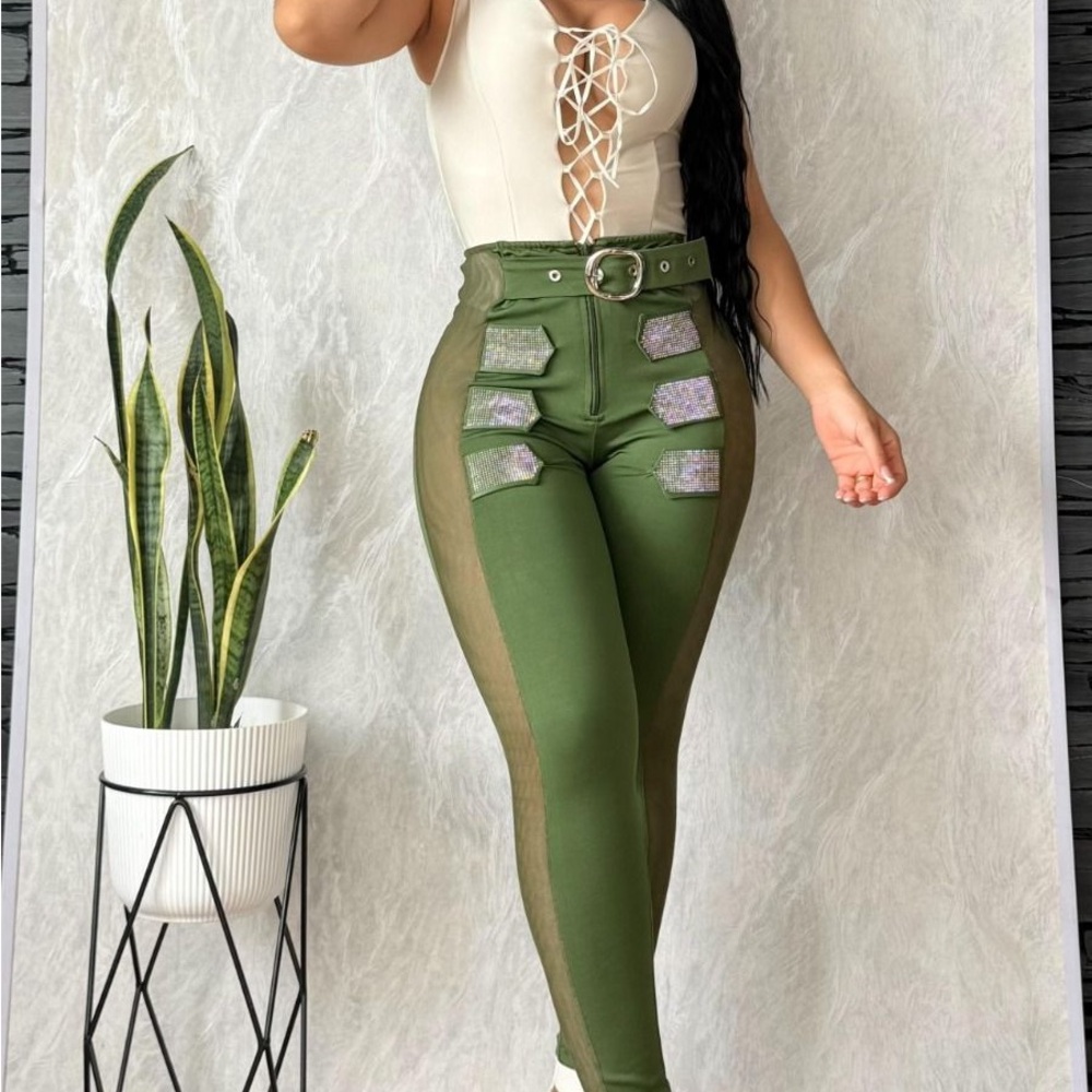 Stylish Green High-Waisted Pants